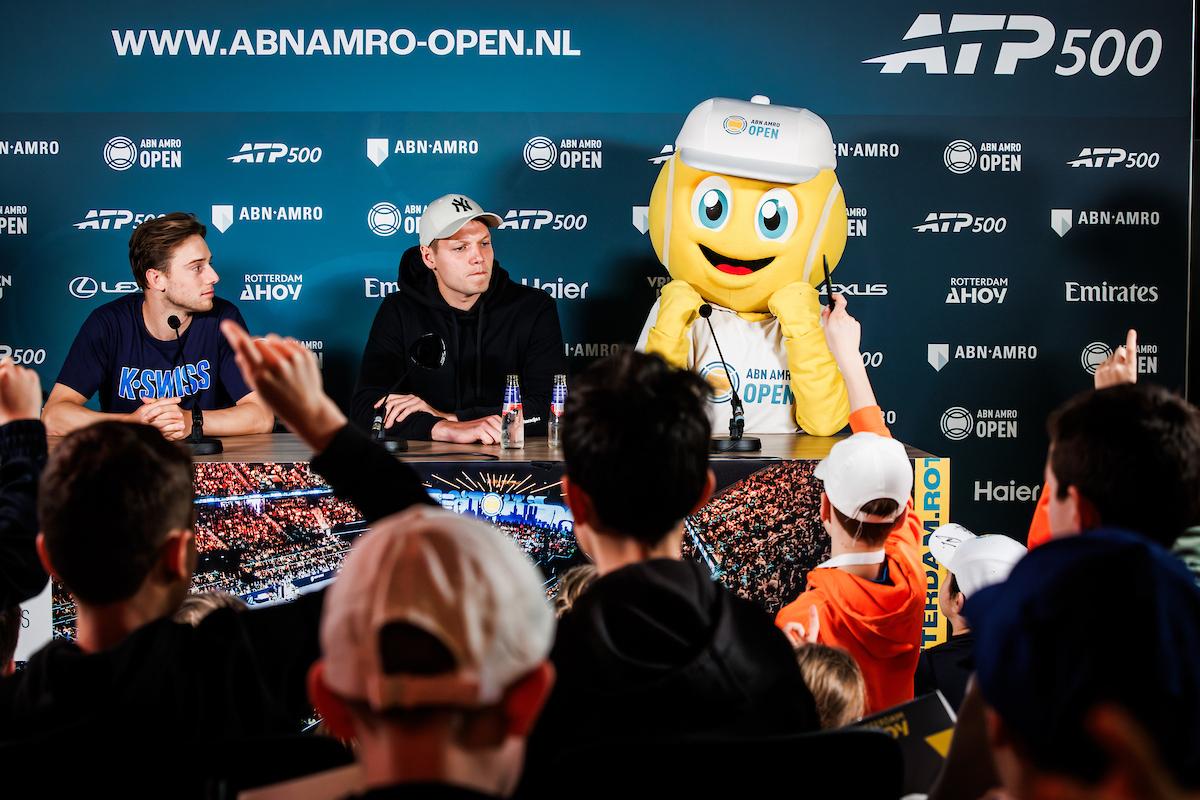 'Leuk, hééél leuk’: de kids persconferentie 'Leuk, hééél leuk’: de kids persconferentie